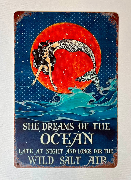 She Dreams of The Ocean